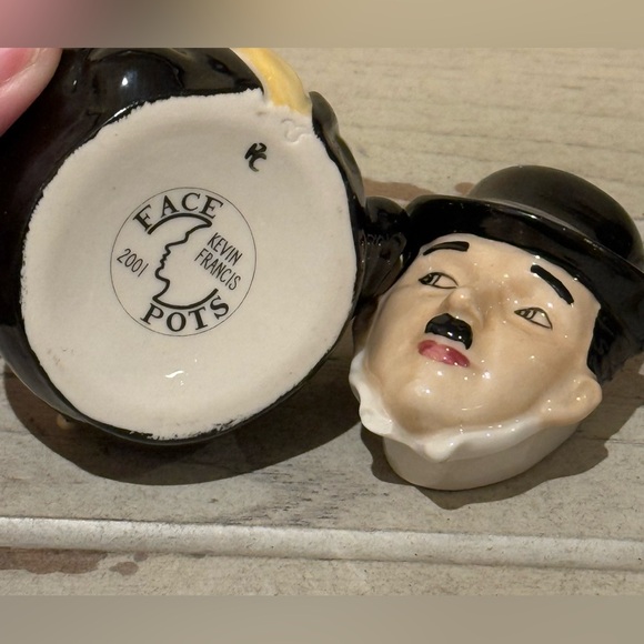 Kevin Francis Face Pot Charlie Chaplin 2001 - Picture 6 of 10